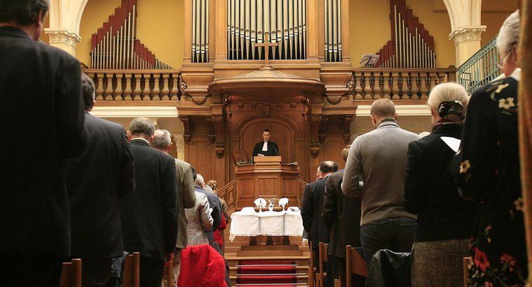 Care este diferența dintre luteranism și catolicism?