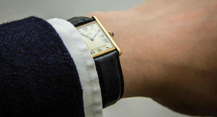 Cum identificați un Cartier Watch Cartier?