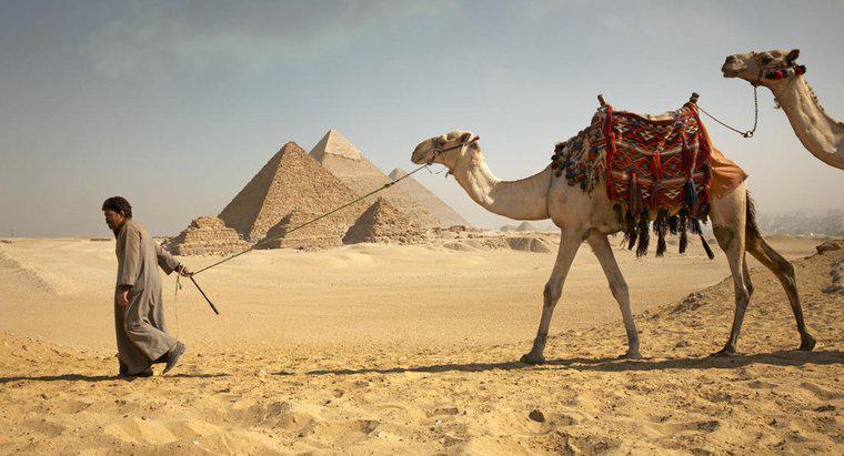 Câte piramide există în Egipt?