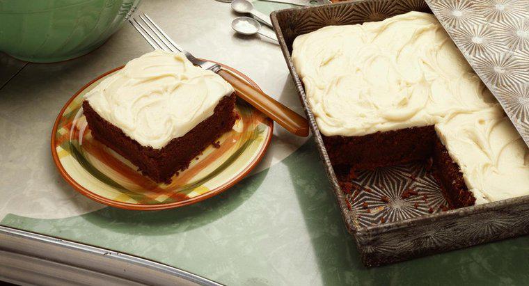 Cât de multe cutii de amestec de tort are nevoie pentru a face un tort 1/2 foaie?