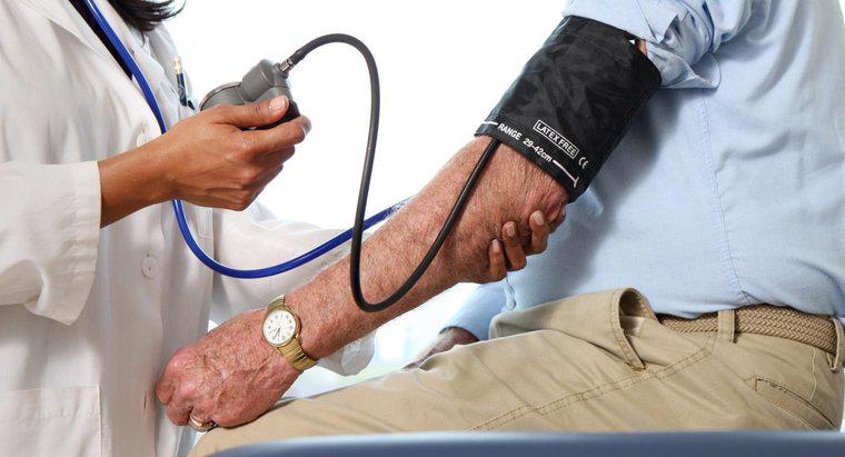 Când ar trebui să văd un medic despre hipertensiunea arterială?