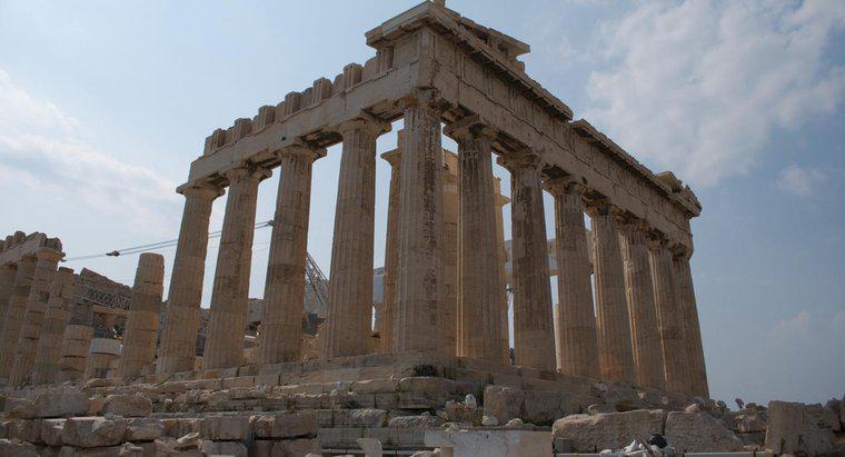 De ce este Atena Atena?