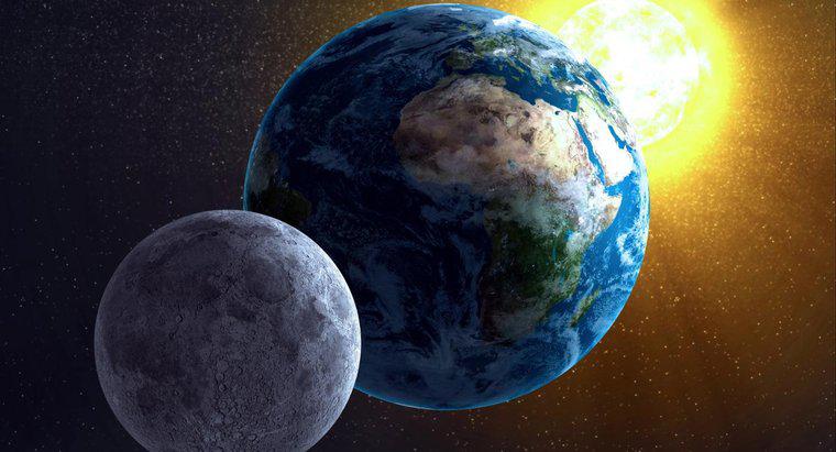 Soarele este mai mare decât luna și pământul?