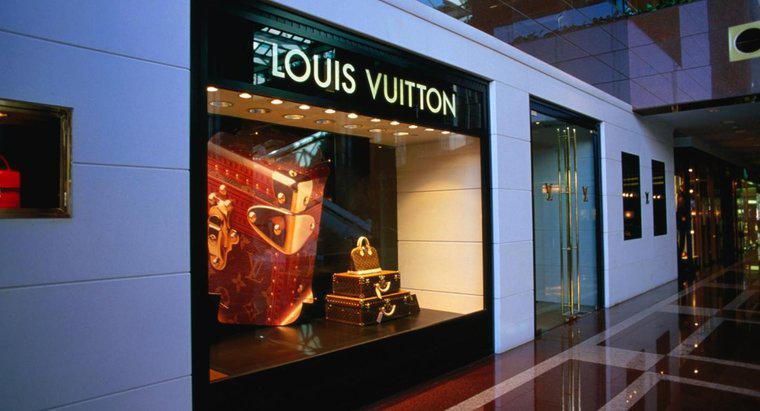 Cum a devenit Louis Vuitton celebru?