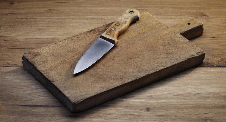 Cine a inventat primul cuțit?