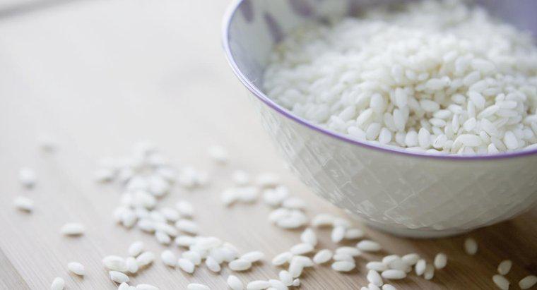 Cât de mult orez face o singură ceașcă de orez nepregătit?