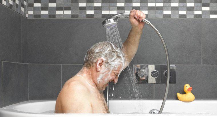 Este un duș zilnic o parte sănătoasă a igienei bune?
