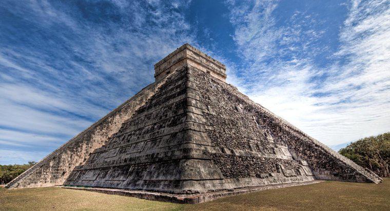Ce rol a jucat religia în viața Mayan?