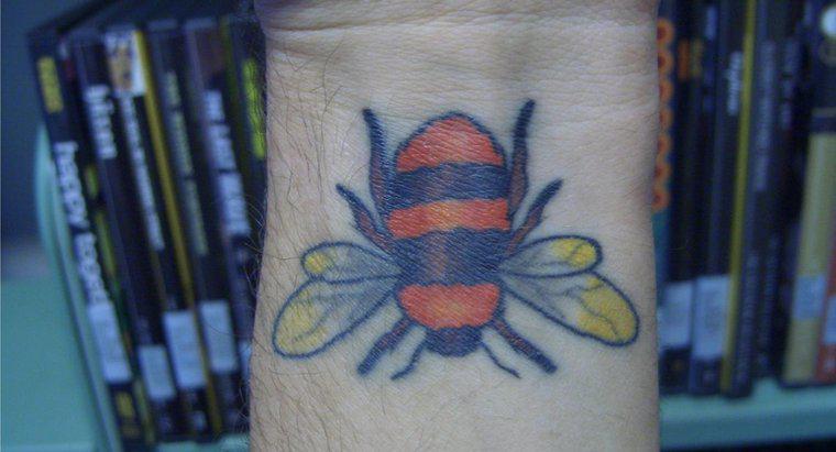 Ce simbolizează tatuajul albinelor?