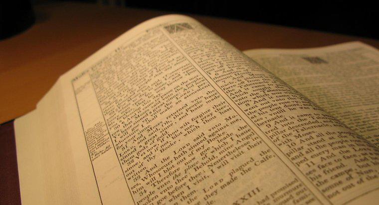 Care sunt cele zece porunci din Biblia KJV?
