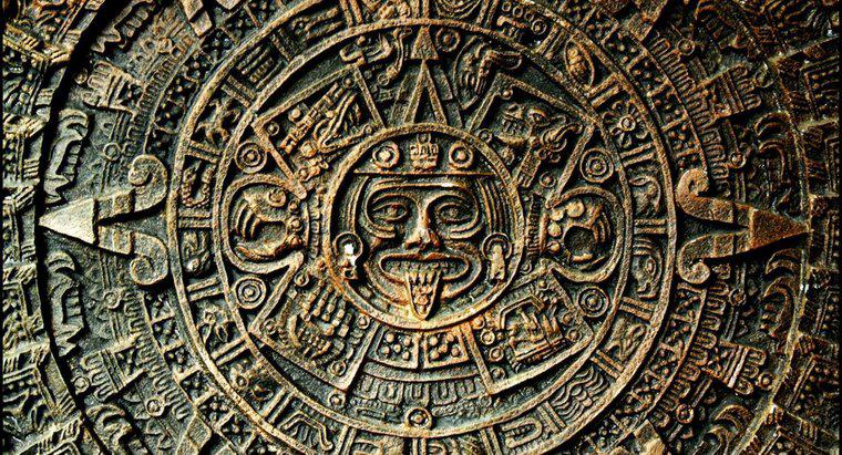 Cine a cucerit aztecii?