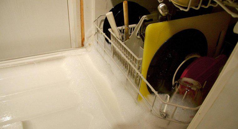 Cum te scapi de sapunuri in masina de spalat vase?