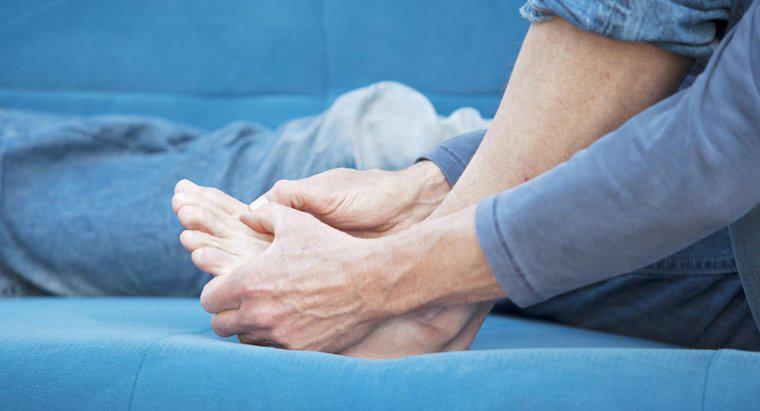 Ce este un bun tratament acasă pentru picioarele umflate?
