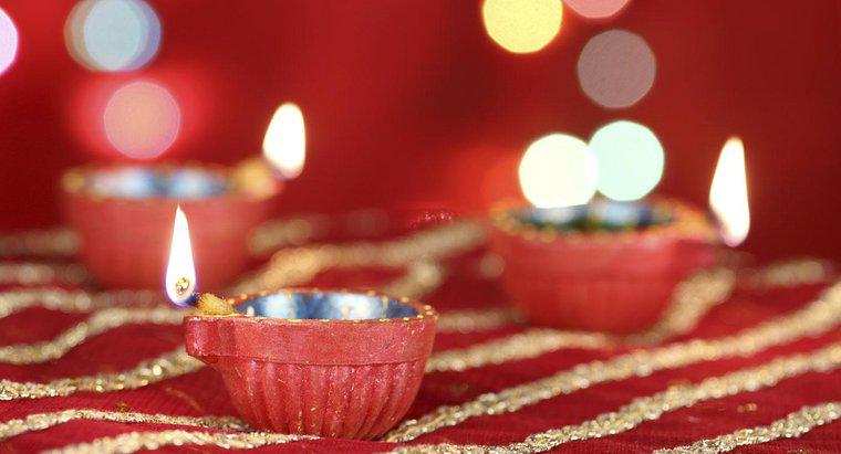 De ce este sărbătorit Diwali?