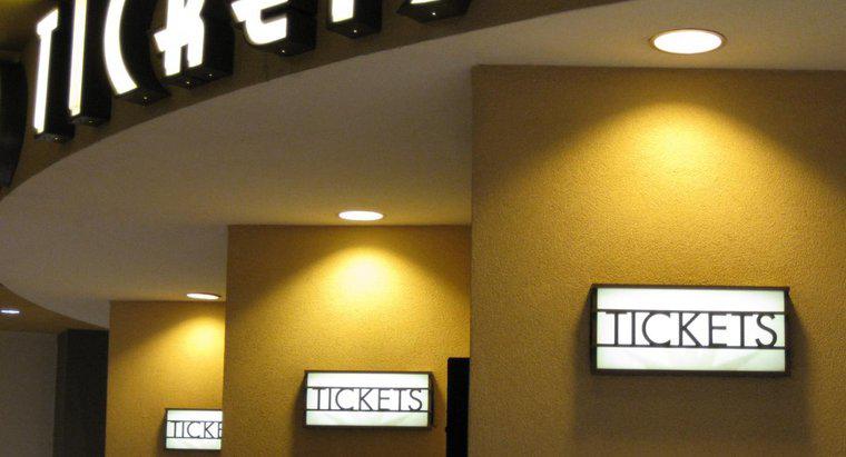 Oferta AARP a redus biletele de film la cinematografele Regal?