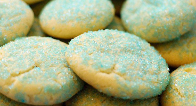 Cum puteți face cookie-urile de zahăr fără a utiliza pulberea de coacere?