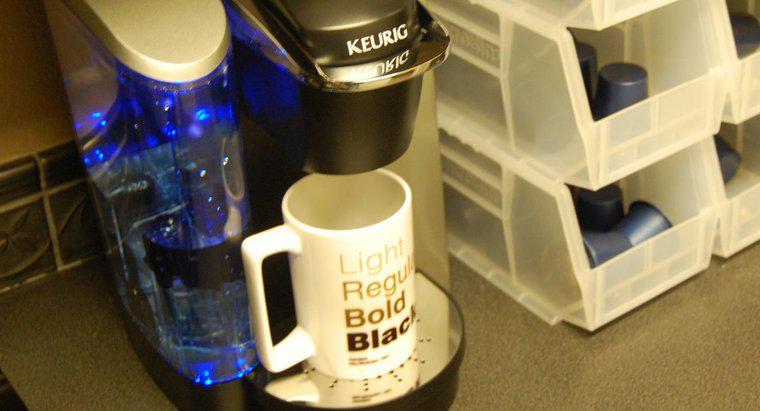 Puteți folosi oțet pentru a curăța un filtru de cafea Keurig?