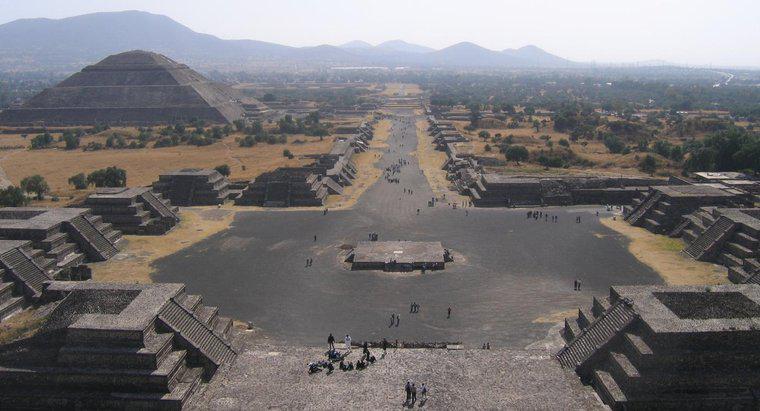 Unde locuiau aztecii?
