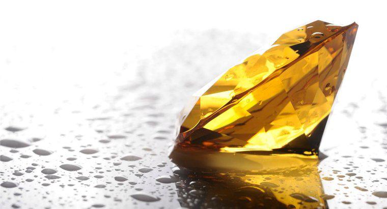Ce este un diamant Canare?