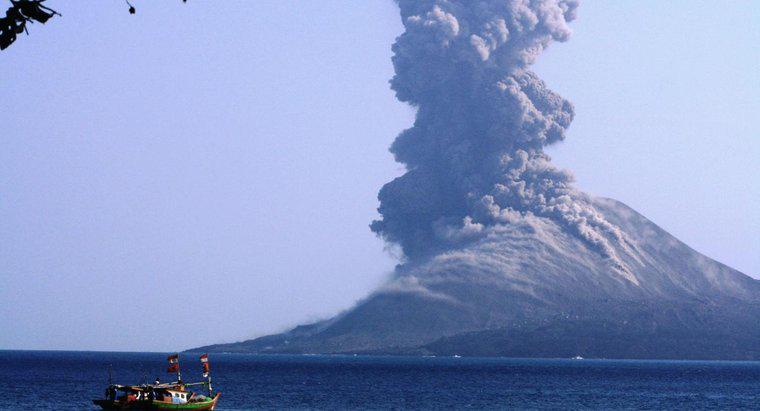 Ce țară are vulcanii cei mai activi?