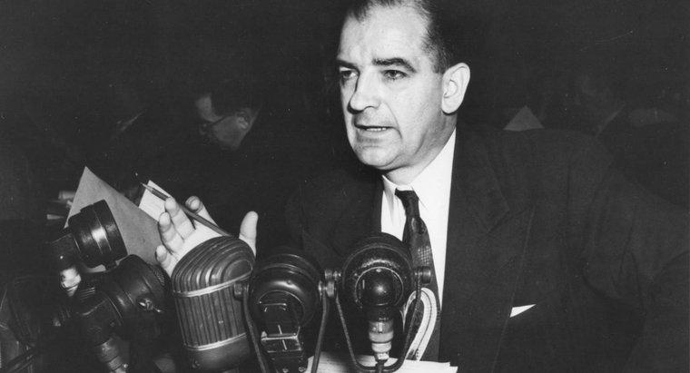 Ce impact a avut Joseph McCarthy asupra societății americane?
