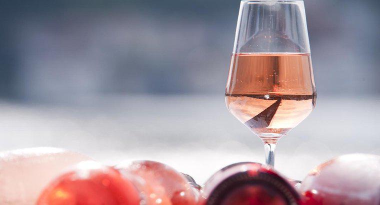 Ce este Vinul Pink Moscato?