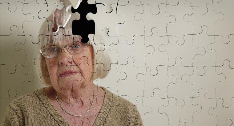 Care sunt etapele avansate ale demenței?