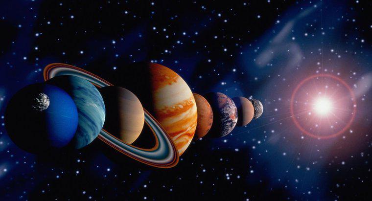Care este sistemul nostru solar numit?