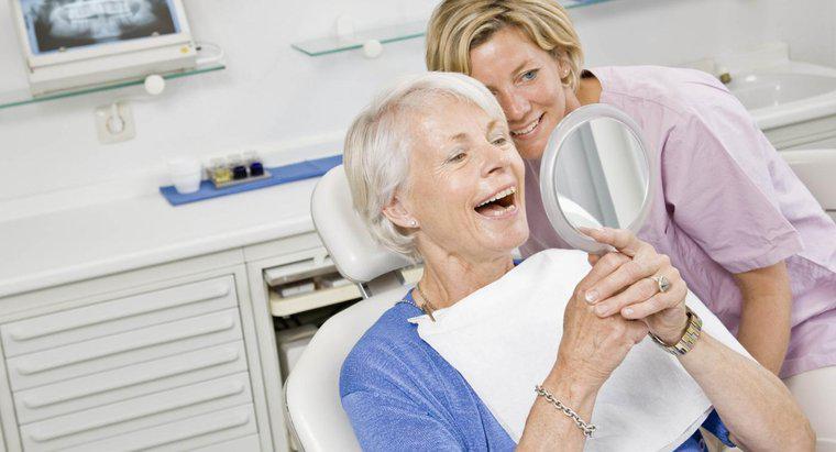 Unde puteți găsi o listă de planuri dentare low-cost pentru persoanele în vârstă?