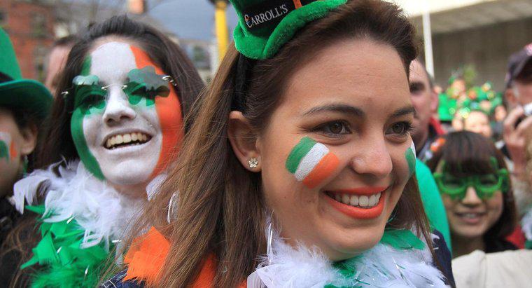 Când a fost prima paradă a zilei Sf. Patrick în Irlanda?