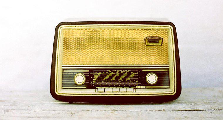 Cine a inventat primul radio?