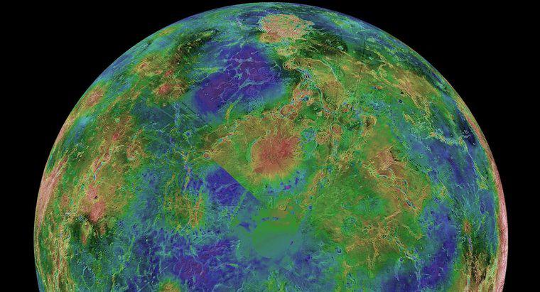 De ce este Venus comparativ cu Pământul?