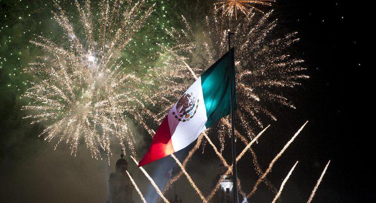 Care grup a condus Questul pentru independența mexicană?