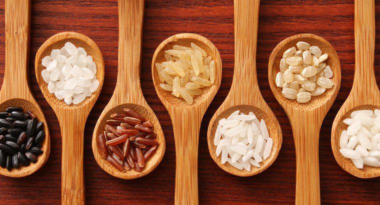 Care este diferența dintre orezul brun și alb?