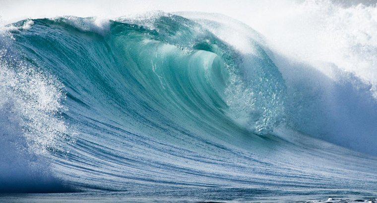 Care sunt caracteristicile tuturor valurilor?