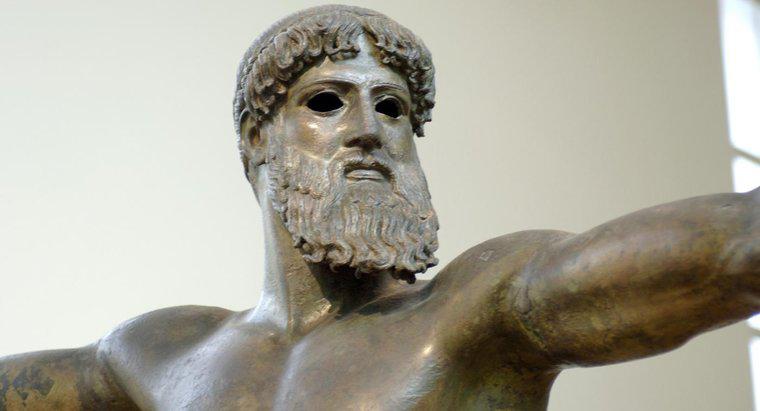 Care sunt unele din trăsăturile de personalitate ale lui Zeus?