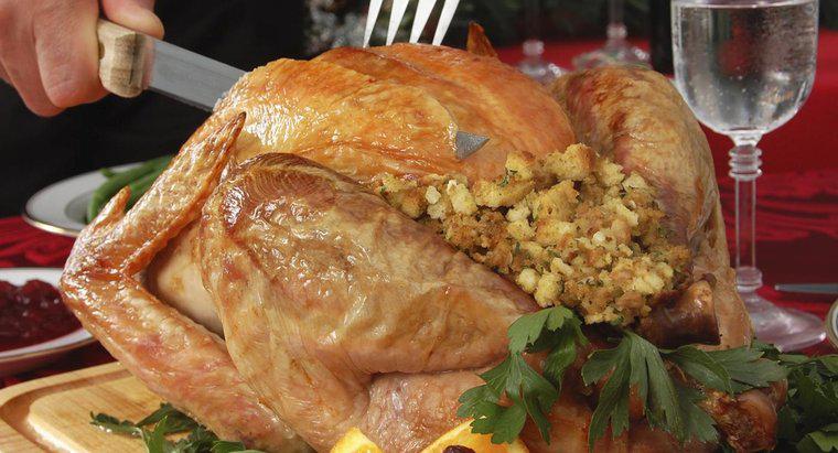 Care sunt timpii de gătit pentru o turcă umplute?