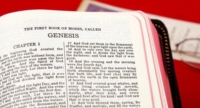 Care sunt primele cinci cărți ale Bibliei?