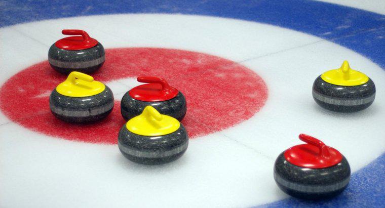 Cât de mult cântărește o piatră curling?