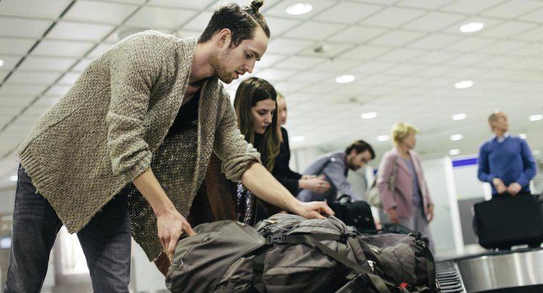 Cum plătiți taxele pentru bagaje pentru Delta Airlines la check-in?