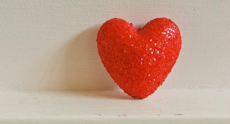 Au inimile întotdeauna un simbol pentru Ziua Îndrăgostiților?