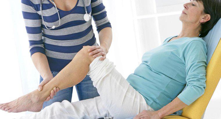 Care sunt unele cauze ale durerii la picioare la femei?