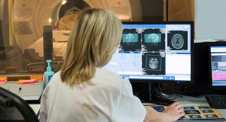 Ce înseamnă un spot alb pe un RMN în creier?