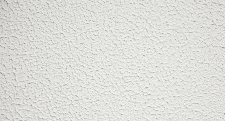 Cum curățiți un tavan texturat?