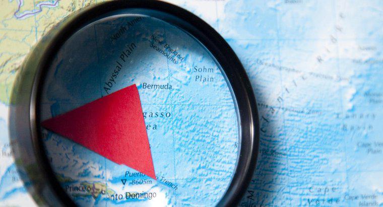 Câți oameni au pierdut în triunghiul Bermudei?