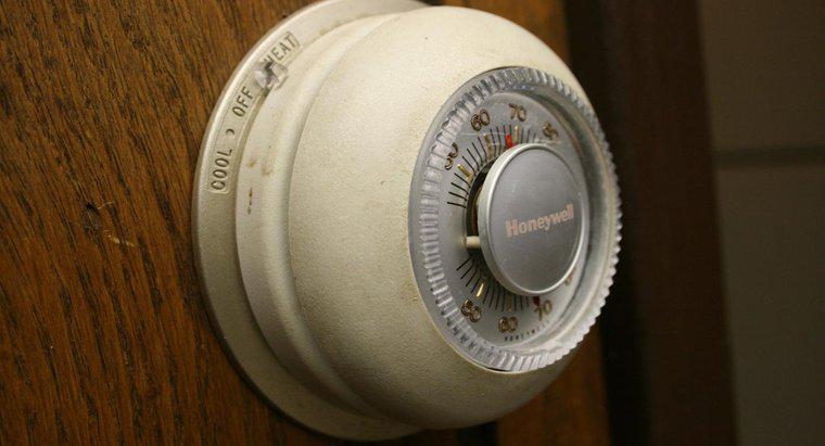 Ce setare ar trebui să utilizeze un termostat de uz casnic în timpul verii?