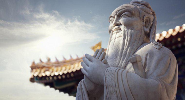 Ce realizare este cel mai cunoscut pentru Confucius?