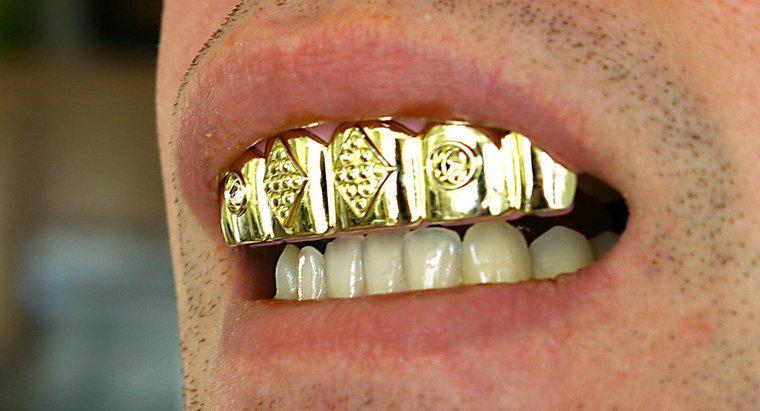 Cum faci dintii de aur la domiciliu?