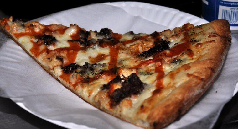 Cât de multe calorii sunt într-un fel de Pizza Pizzeria?