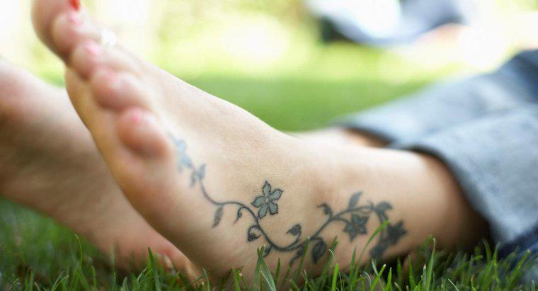 Cât durează ultimele tatuaje pentru picioare?